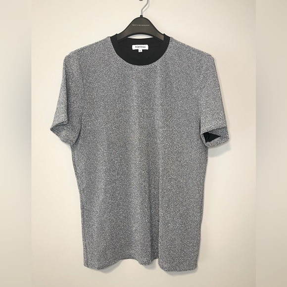 ✨ Glitter / Sparkle T-Shirt ✨ - Picture 1 of 5